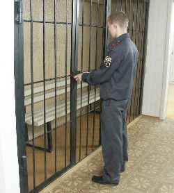 Строитель из Сухого Лога убил своего напарника, бросил в бочку и залил цементом — возбуждено уголовное дело