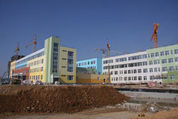 Школа в «Академическом» и отремонтированная гимназия №5 начнут работу 1 сентября