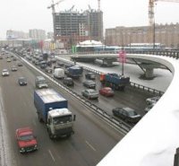 Автомобилистов попросят скинуться на ремонт дорог