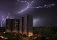 Энергетики борются с возможными последствиями грозы